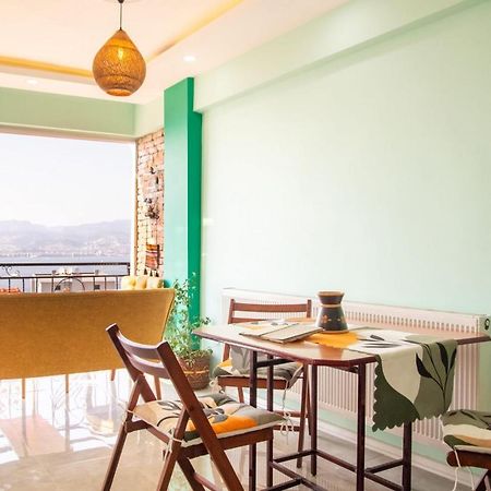 Flat With Great View And Central Location In Konak อิซมีร์ ภายนอก รูปภาพ